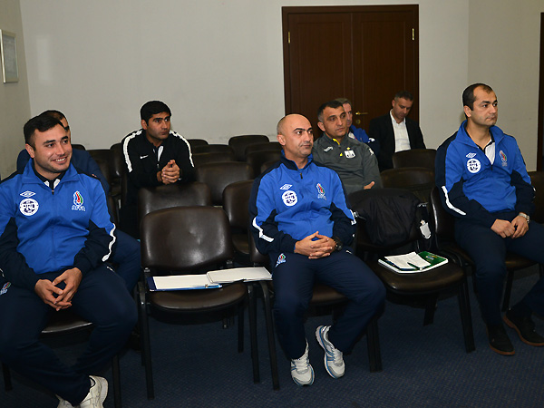 Pro kursunun V mərhələsi başlayıb (fotolar)