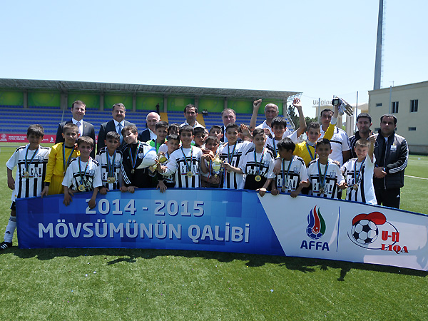 “Neftchi” winners of U-11 League (photos)
