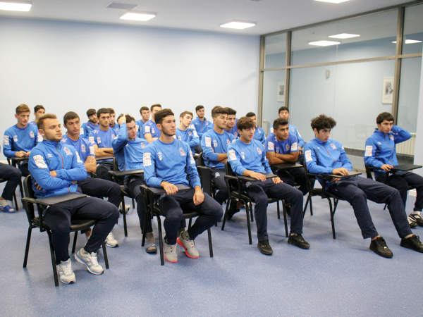 U-19 yığmasının üzvləri üçün seminar keçirilib