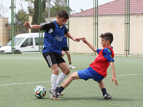 “Coca-Cola Məktəbli kuboku”: Bakı, play-off (fotoreportaj)