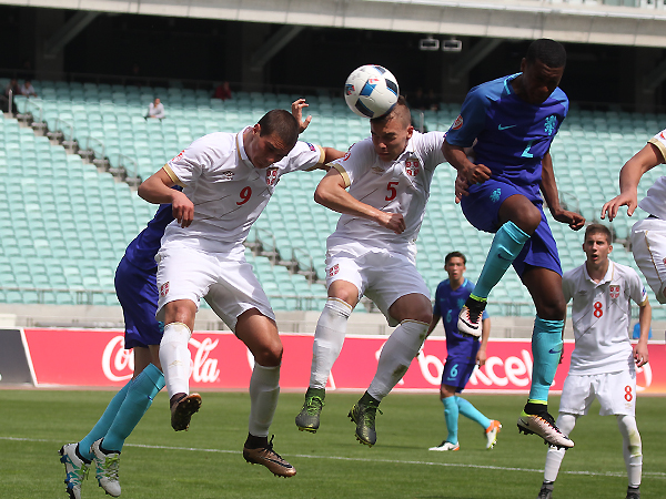 UEFA U-17 AÇ: Serbiya - Hollandiya 0:2 (fotoreportaj)