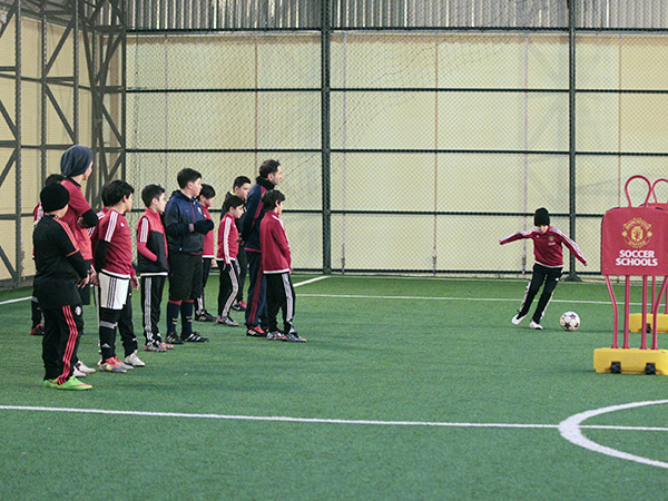 “Mançester Yunayted Futbol Məktəbi”ndə “Bacarıqlar yarışı” (fotoreportaj)