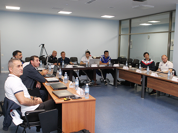 Course for goalkeeper coaches, V module (photos)