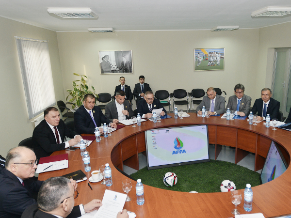 Executive Committee meeting held (photos)