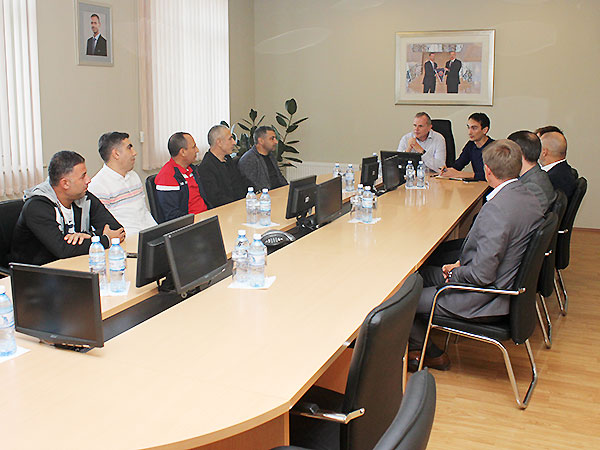Meeting with club representatives (photos)
