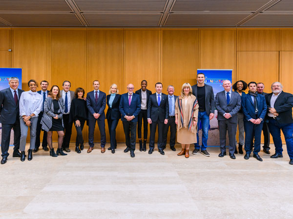 General Secretary attends a meeting of the UEFA Foundation for Children (photos)