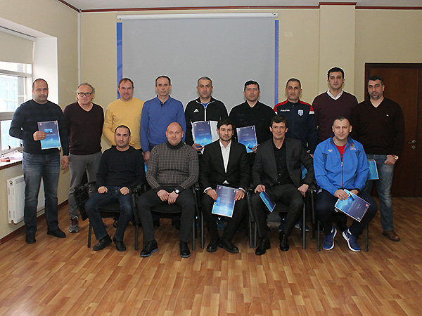 Goalkeeper coaches were presented diplomas and certificates (photos)