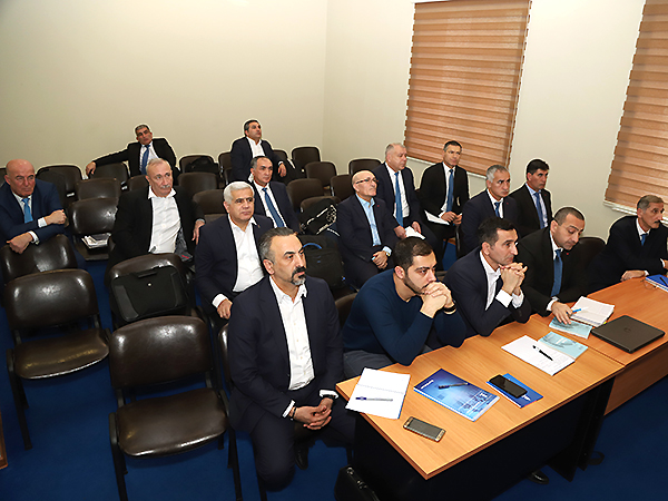 Hakim-inspektorlar &uuml;&ccedil;&uuml;n seminar (fotolar)