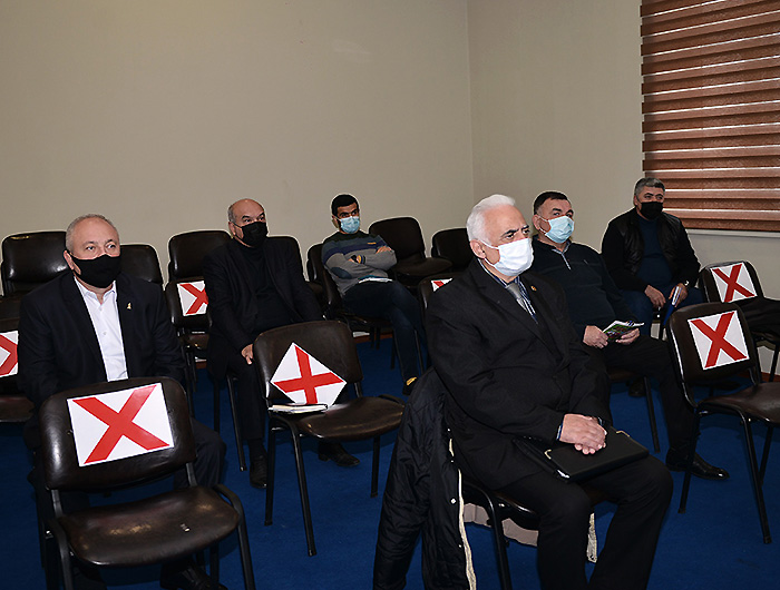 A seminar on the fixed games was held  