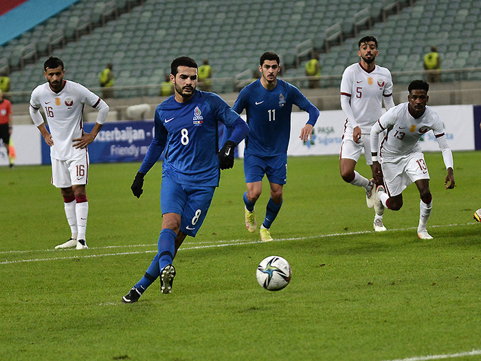FM: Azerbaijan vs Qatar (photos)