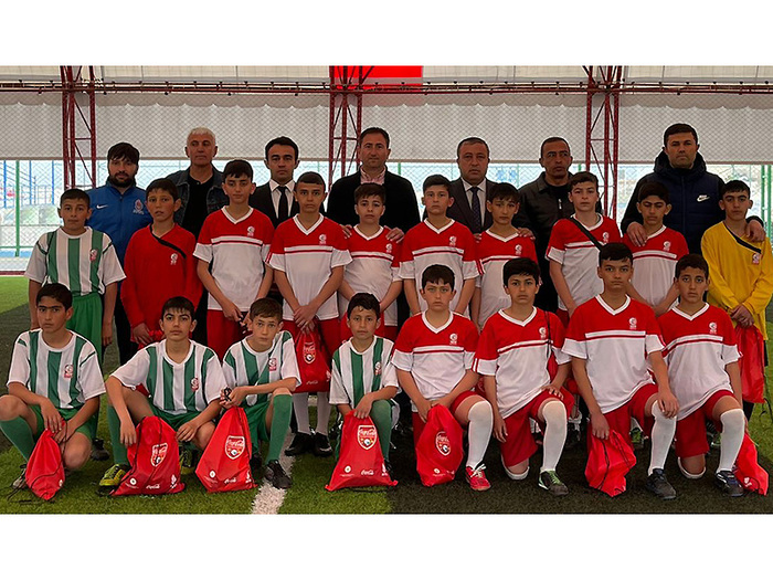 Naxçıvan MR-da “Coca-Cola məktəbli kuboku”na yekun vurulub (fotolar)