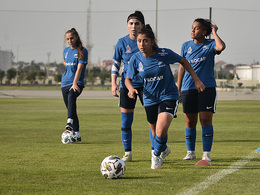 A training session of Women's U-19 team (photos)