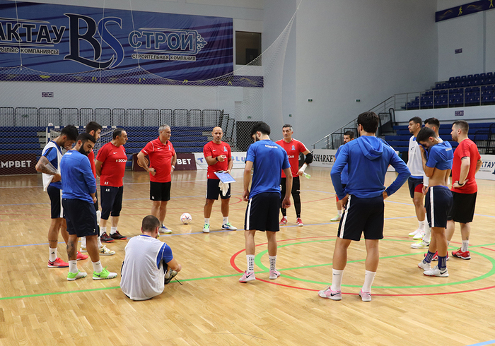 Training of the national (futsal) team. Kazakhstan, Aktau (photo)