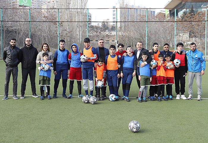 Football lessons for children with autism have been launched (photos)