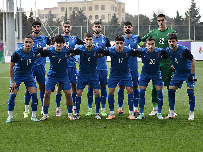 Azerbaijan Under-21 team played against Ukraine}