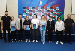Female coaches were presented with diplomas (photos)