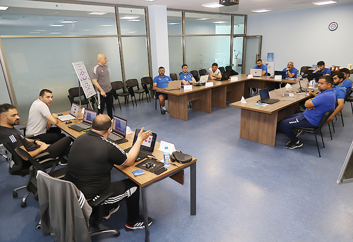 UEFA B kursu keçirilir (fotolar)