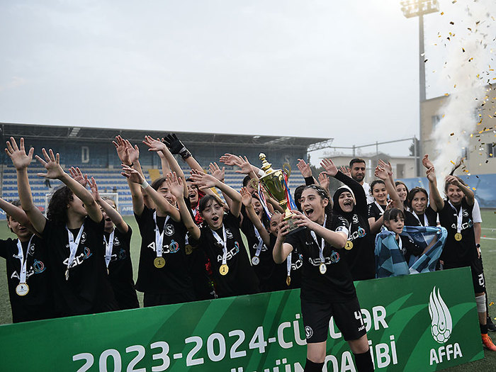 Winners of AFFA U-14 Girls League awarded (photos)