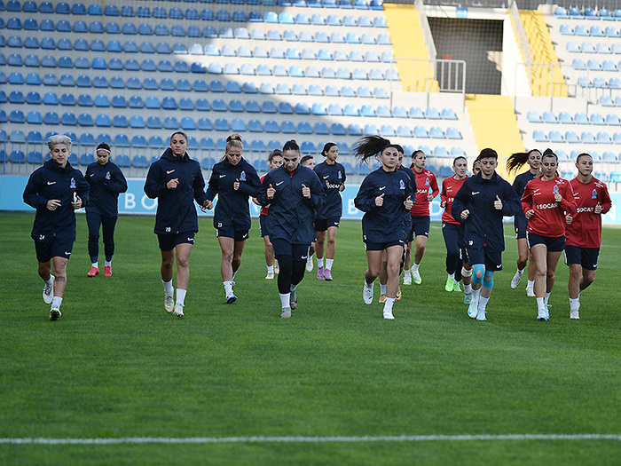 Millinin (Qadınlar) məşqi (fotoreportaj)