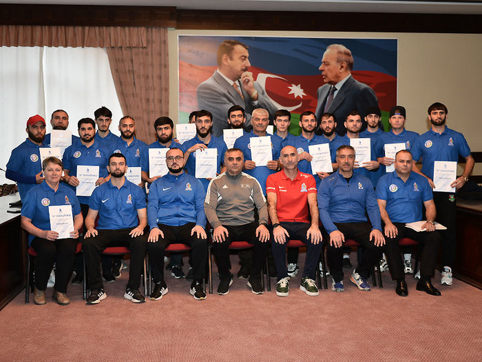 “D” kateqoriyalı məşqçi kurslarına yekun vurulub