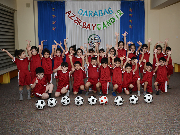 “Bağçalarda Futbol Dərsi” layihəsi davam edir (fotolar)