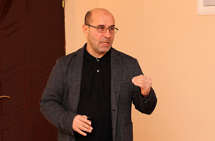 Danışılmış oyunlarla bağlı seminar (fotolar)