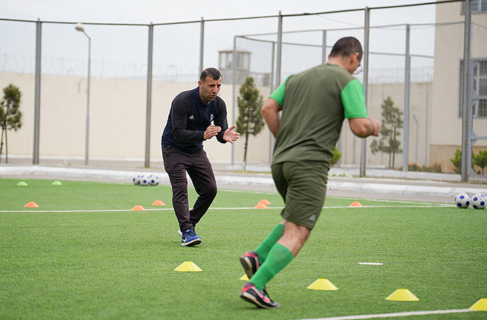 Futbol dərsləri keçirilir (fotolar)