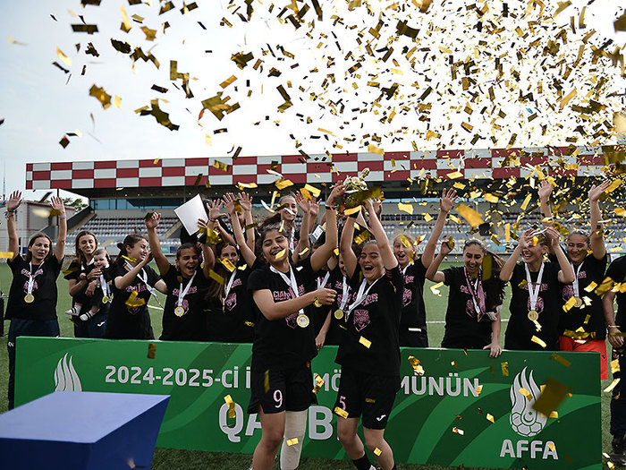 AFFA U-17 Qızlar Liqasının qalibləri mükafatlandırılıb (fotoreportaj)