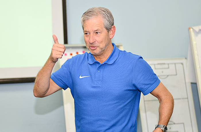 Frank De Bleker: “Hazırkı hakimlər qrupuna inamım böyükdür”