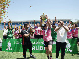 AFFA U-15 Qızlar Liqasının qalibləri mükafatlandırılıblar (fotoreportaj)