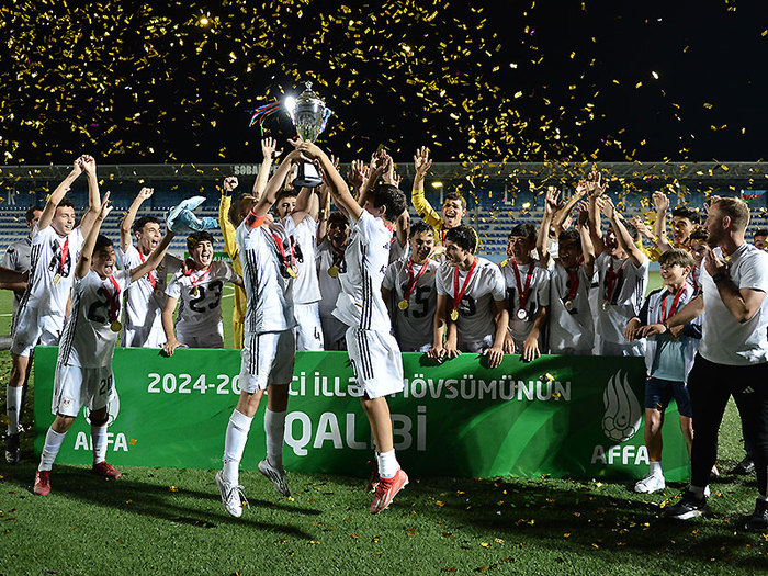 AFFA U-14 Liqasının qalibləri mükafatlandırıldı (fotoreportaj)