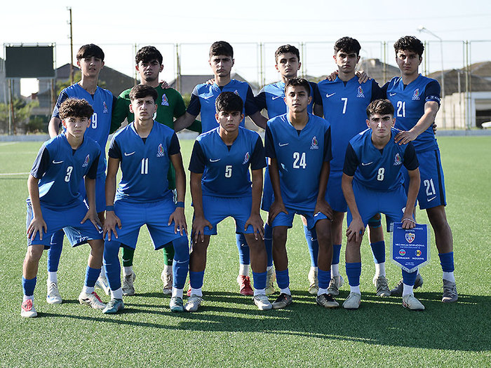 U-16 bu gün ikinci yoxlama oyununa çıxacaq