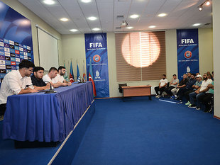 A meeting with club representatives (photos)