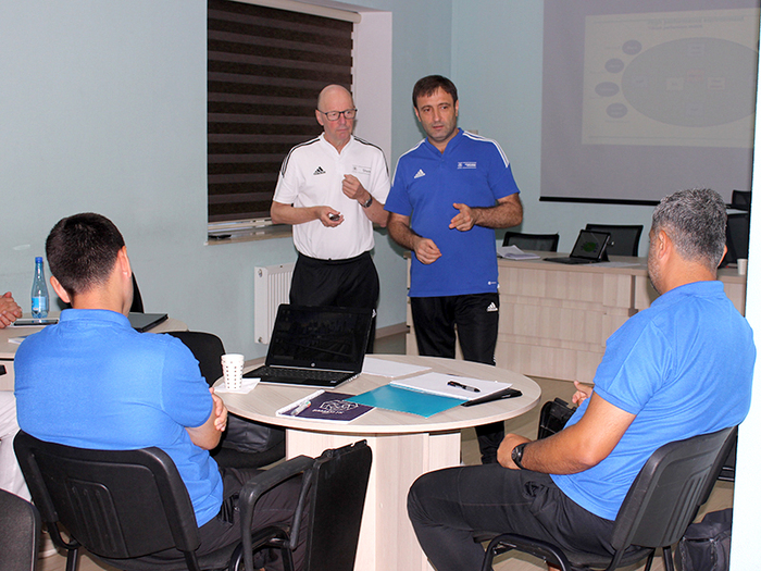 UEFA Pro kursunun III mərhələsi keçirilir (fotolar)