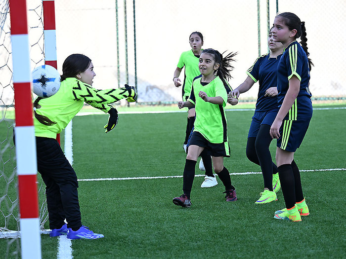 U-12 Qızlar Liqasının Paytaxt regionu: I tur (fotolar)}