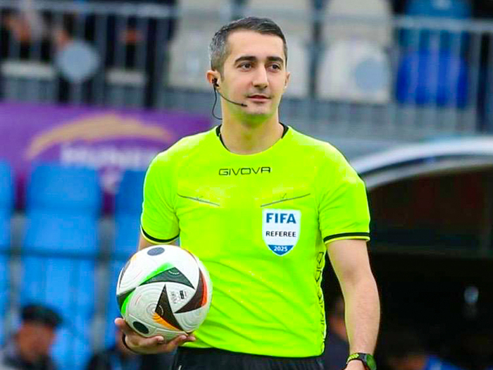 Kamal Umudlu UEFA Gənclər Liqasının oyununda}