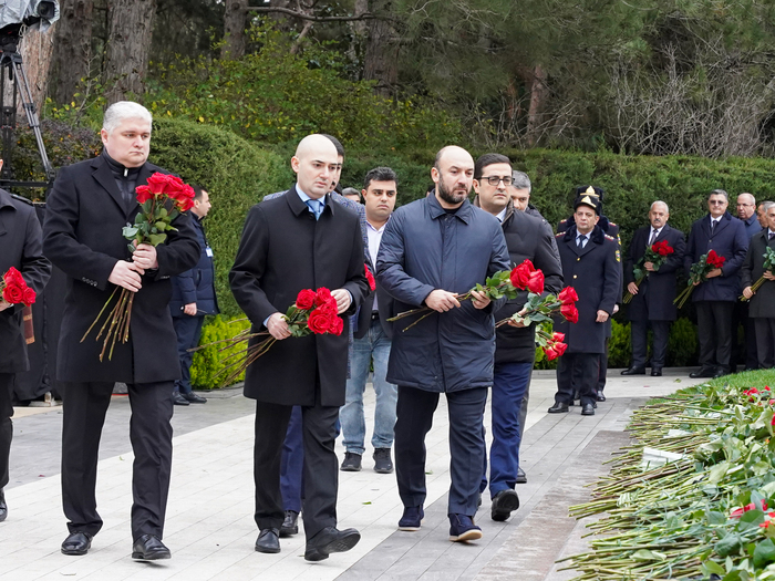 AFFA rəhbərliyi Ulu Öndərin xatirəsini yad edib (fotolar)}