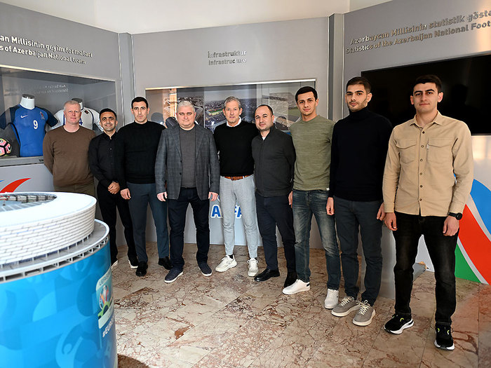 FIFA referilərimizin sayı artıb}