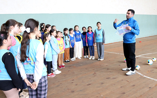 “Playmakers” layihəsi davam edir (fotolar)