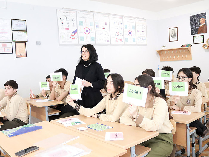 Maarifləndirici seminarlar davam edir (fotolar)}