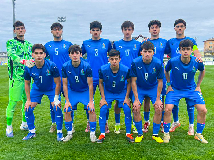 U-17 son oyununda heç-heçə etdi}