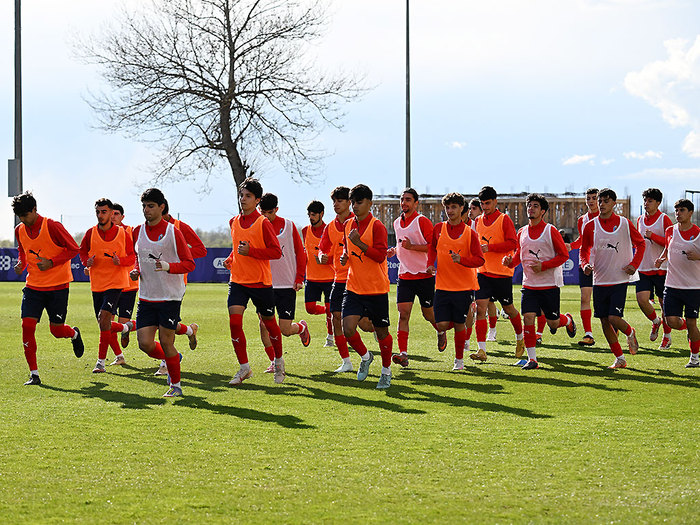 U-20-nin məşqi (fotoreportaj)