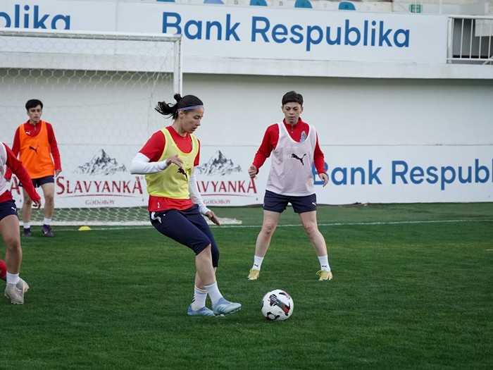 A millinin (Qadınlar) Andorra ilə oyunöncəsi açıq məşqi (fotolar)}