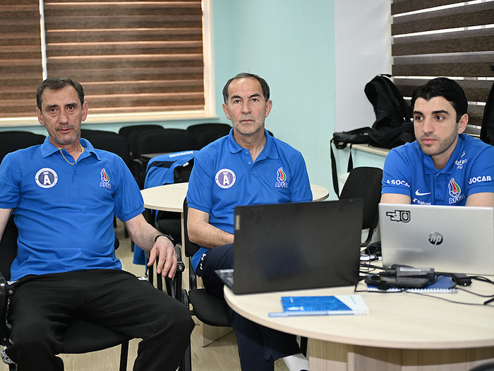UEFA A kursu keçirilib (fotolar)}