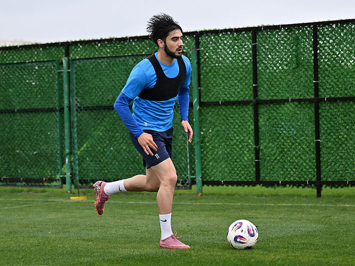 Khayal Aliyev leaves for Spain for treatment}