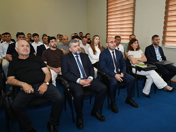 Clubs are awarded licenses (photos)