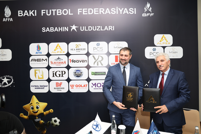 “Sabahın Ulduzları” layihəsi çərçivəsində imza mərasimi (fotolar)}