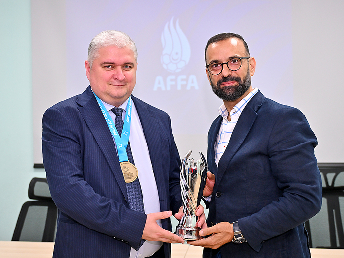 AFFA General Secretary met with Beach Soccer Team members (Photos)