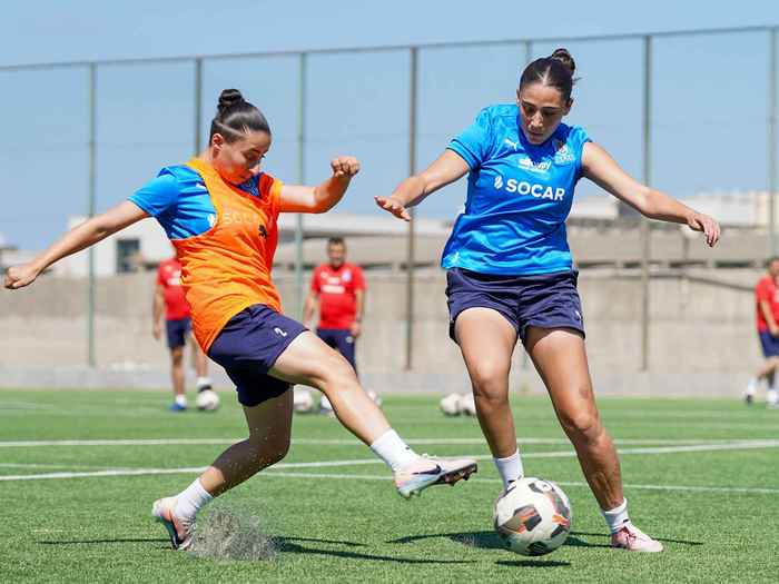 U-19-un məşqi (qızlar) fotoreportaj}