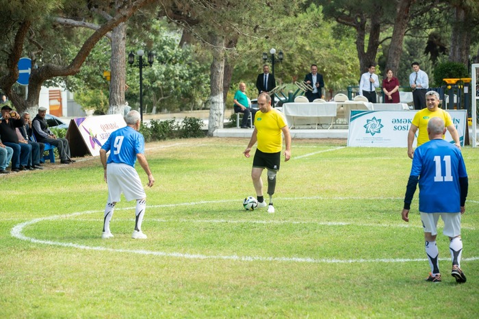 Ahıllar və müharibə ilə əlaqədar əlilliyi olan şəxslər arasında futbol yarışı keçirilib